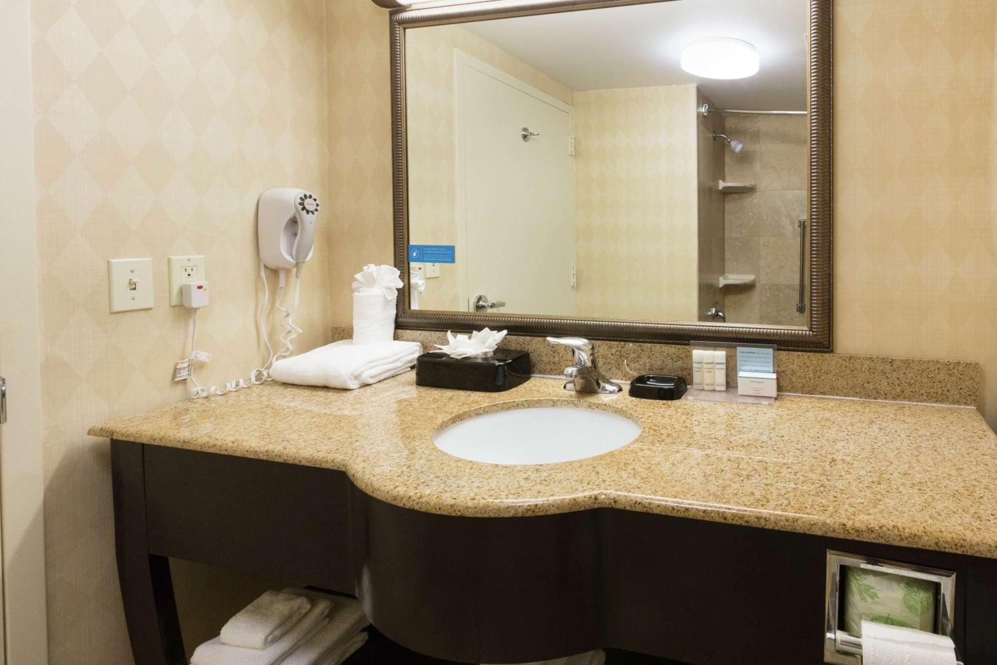 Hampton Inn & Suites Jacksonville-Airport Екстериор снимка